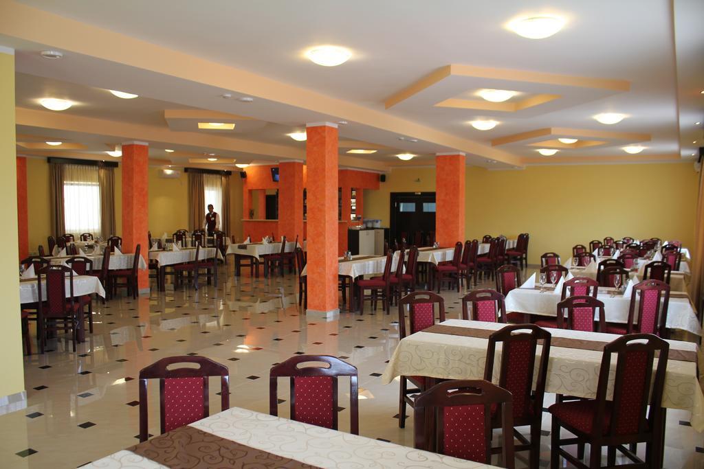 Hotel Feniks Požarevac Εξωτερικό φωτογραφία