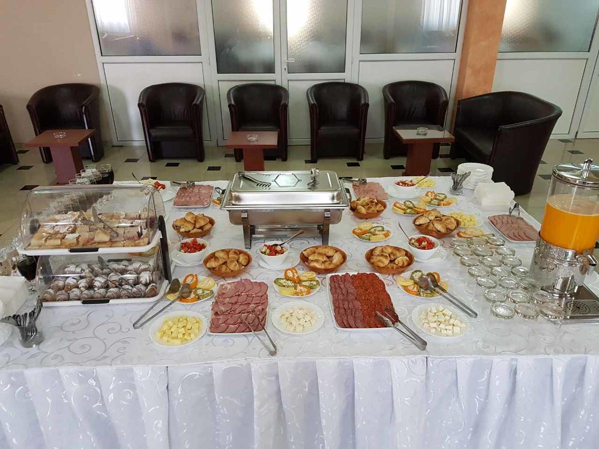 Hotel Feniks Požarevac Εξωτερικό φωτογραφία