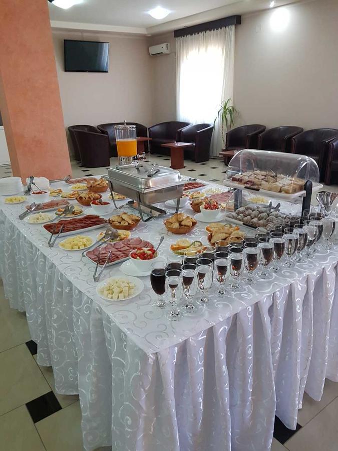 Hotel Feniks Požarevac Εξωτερικό φωτογραφία